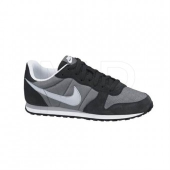 wmns nike genicco