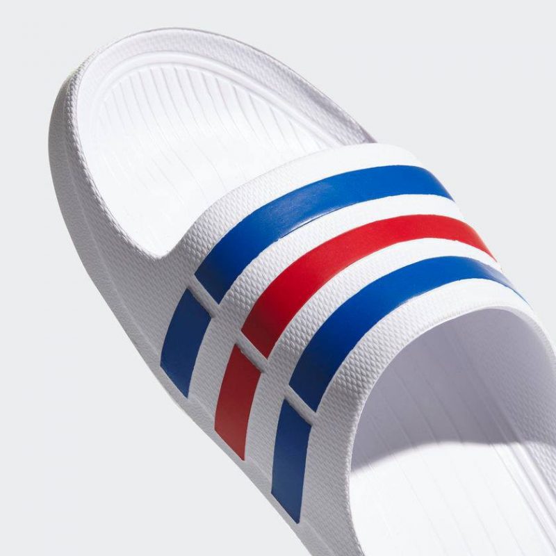 Adidas รองเท้าแตะ Duramo Slides | White/True Blue/Red ( U43664 ) - Image 6