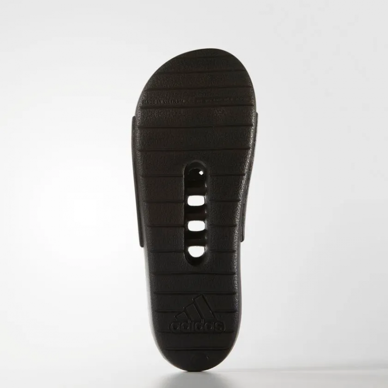 Adidas รองเท้าแตะ Kyaso Slides | Core Black/Metallic Silver/Core Black ( S78121 ) - Image 5