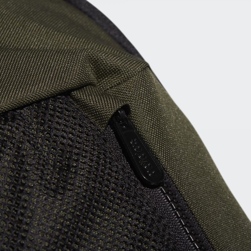 Adidas กระเป๋าสะพายข้าง Crossbody Bag | Night Cargo/Black/Black ( DW9076 ) - Image 5