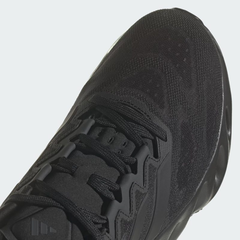 Adidas รองเท้าวิ่งผู้ชาย Switch FWD | Core Black/Core Black/Carbon ( ID1779 ) - Image 8