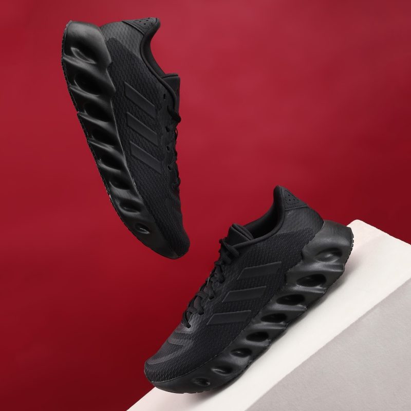 Adidas รองเท้าวิ่งผู้ชาย Switch FWD | Core Black/Core Black/Carbon ( ID1779 ) - Image 9