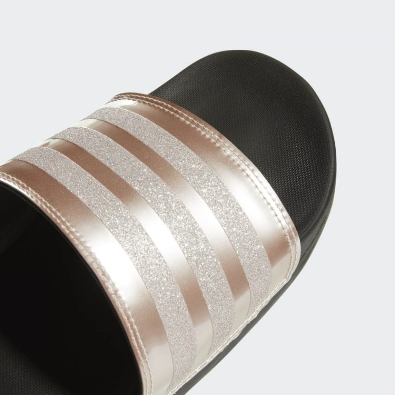 Adidas รองเท้าแตะ Adilette Comfort Slides | Grey/Grey/Core Black ( B75679 ) - Image 8