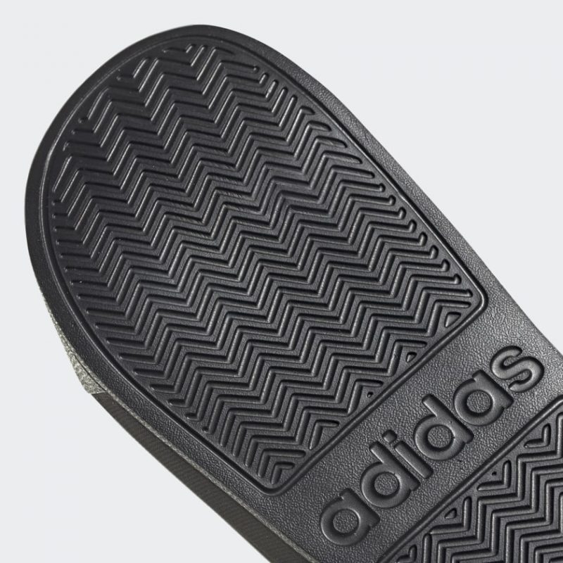 Adidas รองเท้าแตะ Adilette Shower Slides | Core Black/Cloud White/Core Black ( F34770 ) - Image 9
