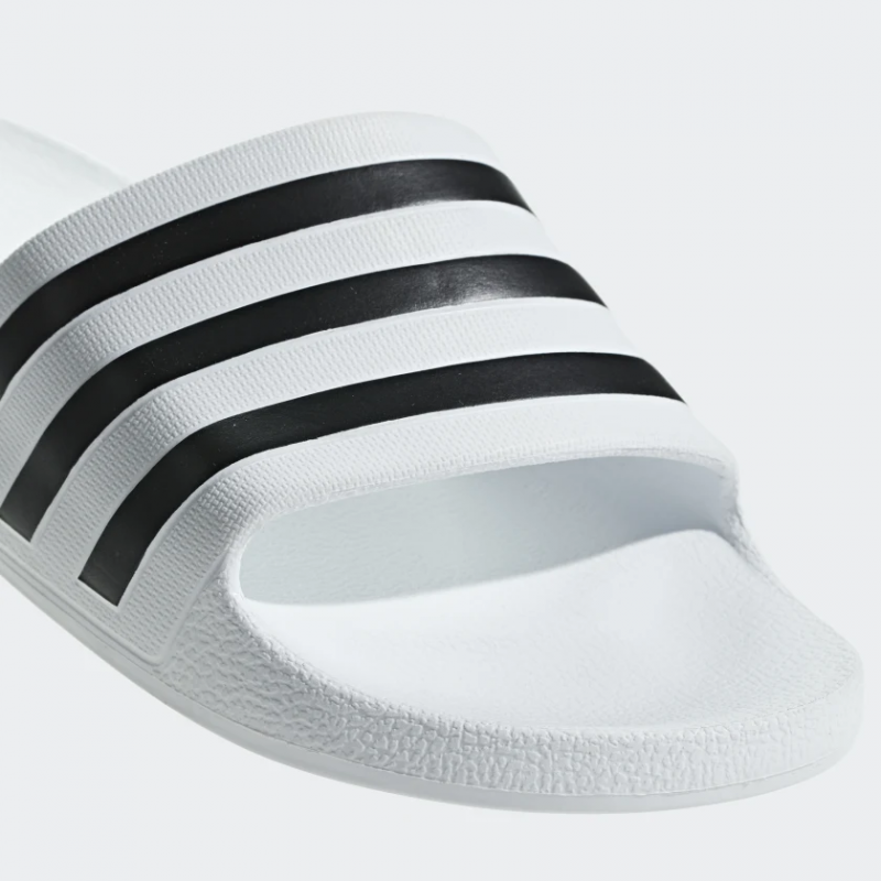 Adidas รองเท้าแตะ Adilette Aqua Slides | Cloud White/Core Black/Cloud White ( F35539 ) - Image 7