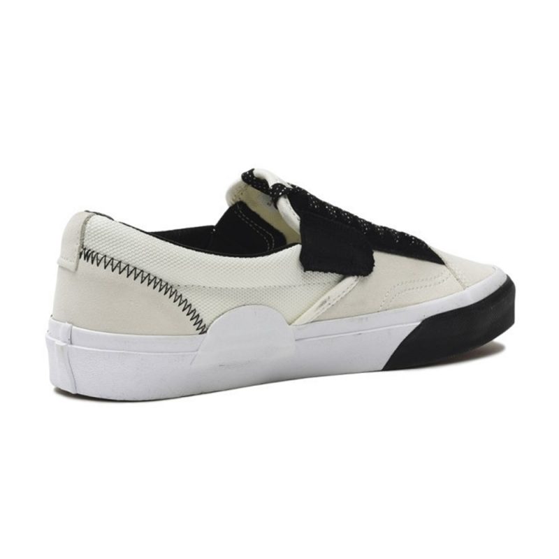 Vans รองเท้าผ้าใบ Slip-On Cap Reflective | Marshmallow/Black ( VN0A3WM5TUU ) - Image 3