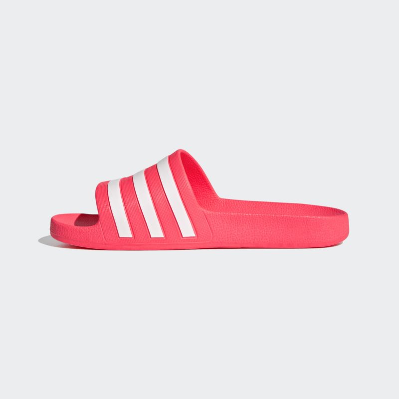 Adidas รองเท้าแตะ Adilette Aqua Slides | Signal Pink/Cloud White/Signal Pink ( FW4292 ) - Image 4