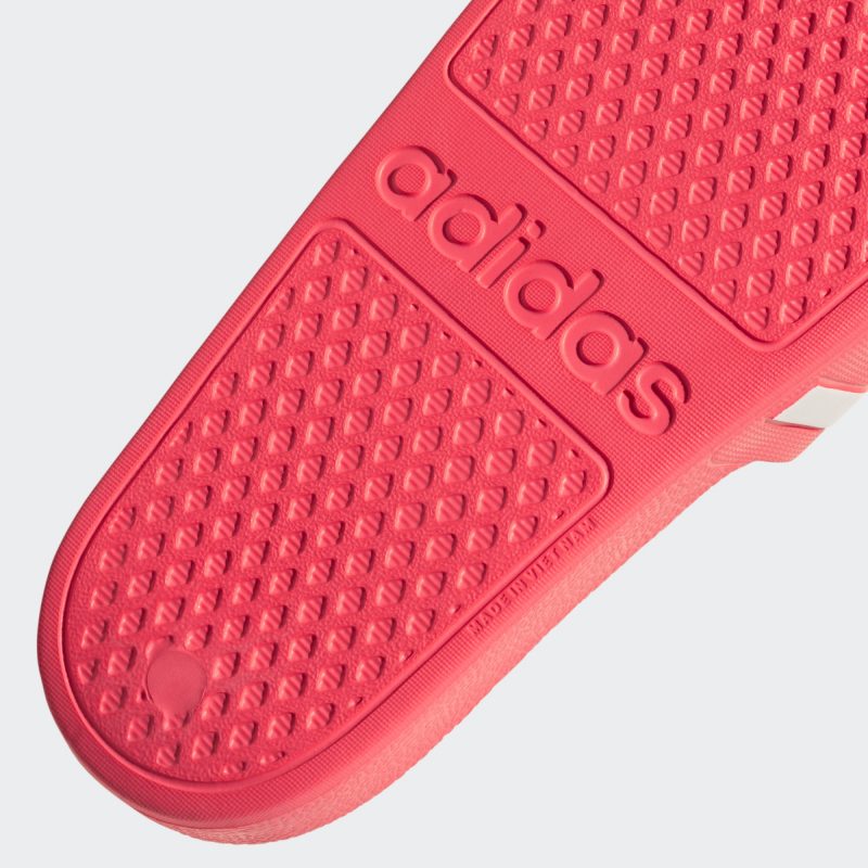 Adidas รองเท้าแตะ Adilette Aqua Slides | Signal Pink/Cloud White/Signal Pink ( FW4292 ) - Image 8