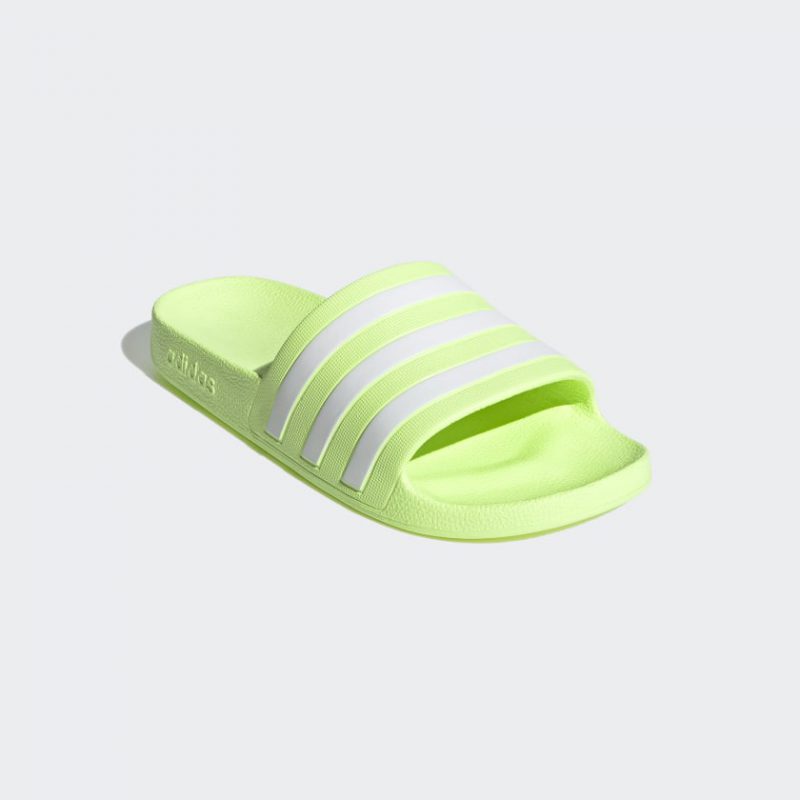 Adidas รองเท้าแตะ Adilette Aqua Slides | Hi-Res Yellow/Cloud White/Hi-Res Yellow ( FY8105 ) - Image 2