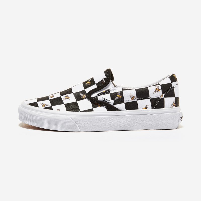 Vans รองเท้าผ้าใบ Classic Slip-On Bee Check | Black/True White ( VN0A33TB9EH ) - Image 3