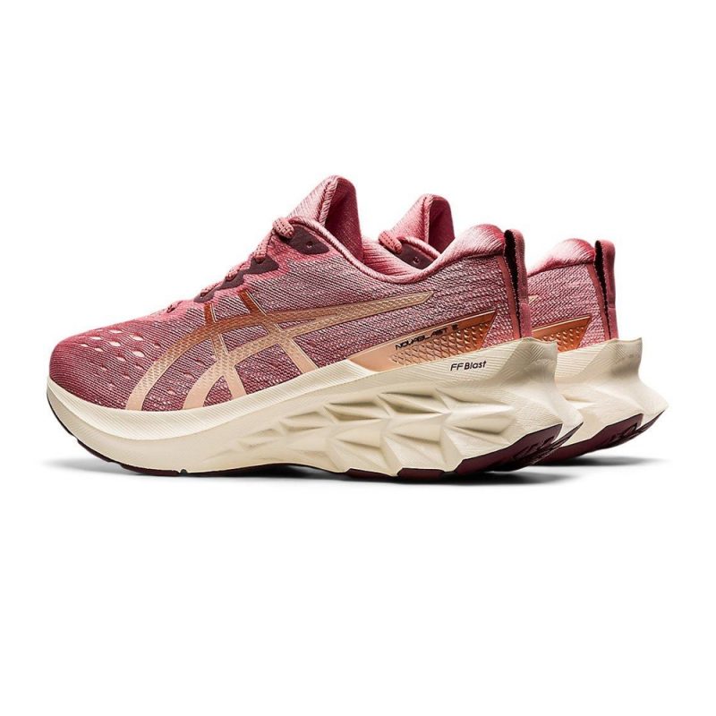 Asics รองเท้าวิ่งผู้หญิง Novablast 2 | Smokey Rose/Pure Bronze ( 1012B049-700 ) - Image 3