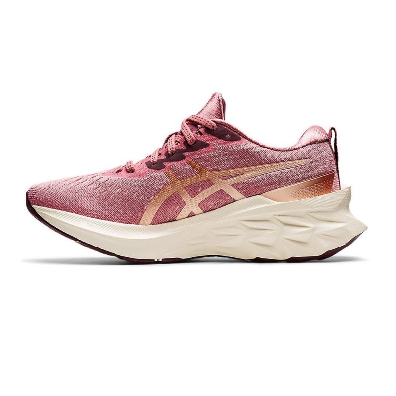 Asics รองเท้าวิ่งผู้หญิง Novablast 2 | Smokey Rose/Pure Bronze ( 1012B049-700 ) - Image 4