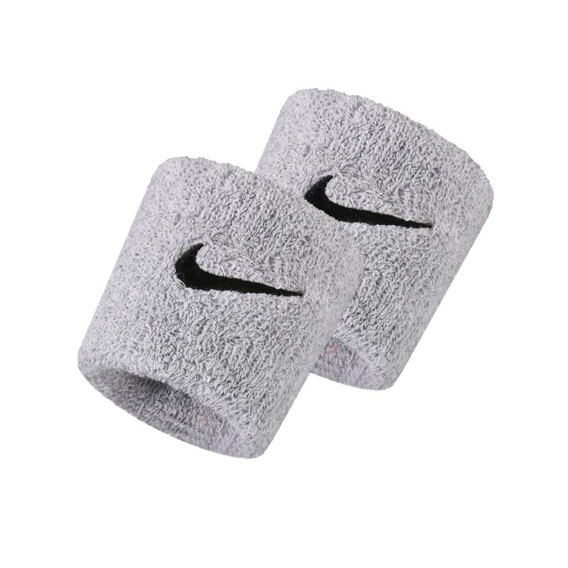 Nike ปลอกรัดข้อมือเทนนิสแบบสั้น Swoosh Wristbands | Grey/Black ( N.NN.04.051 )