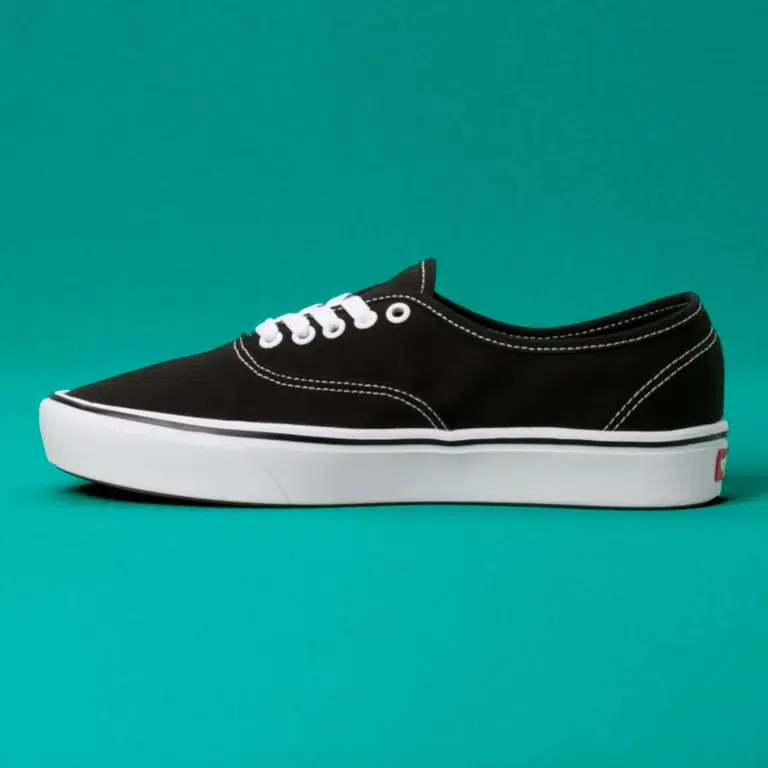 Vans รองเท้าผ้าใบ Authentic ComfyCush | Black/True White ( VN0A3WM7VNE ) - Image 18