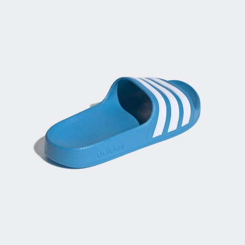 Adidas รองเท้าแตะเด็ก Adilette Aqua Slides Kids | Solar Blue/Cloud White/Solar Blue ( FY8071 ) - Image 3