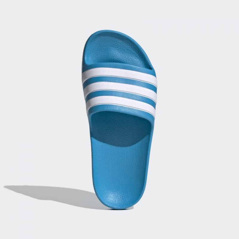 Adidas รองเท้าแตะเด็ก Adilette Aqua Slides Kids | Solar Blue/Cloud White/Solar Blue ( FY8071 ) - Image 5