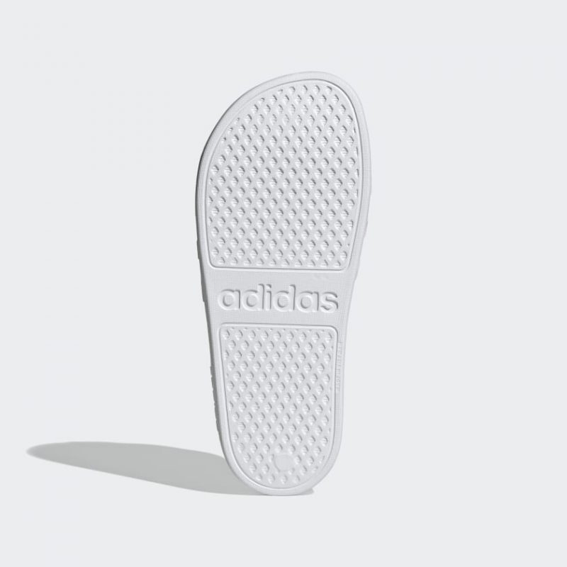 Adidas รองเท้าแตะ Adilette Aqua Slides | Cloud White/Rose Tone/Cloud White ( GZ5237 ) - Image 6