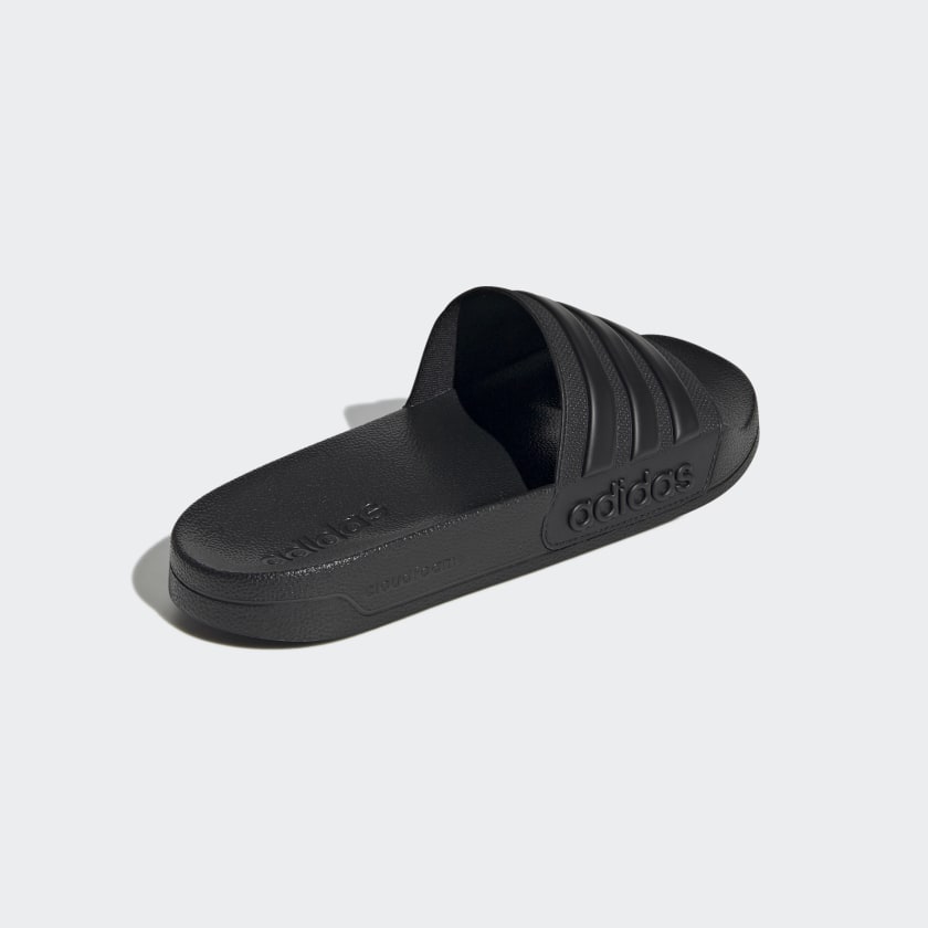 Adidas รองเท้าแตะ Adilette Shower Slides | Core Black/Core Black/Core Black ( GZ1013 ) - Image 3