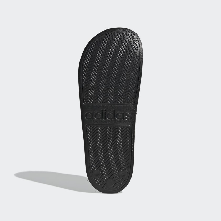 Adidas รองเท้าแตะ Adilette Shower Slides | Core Black/Core Black/Core Black ( GZ1013 ) - Image 6