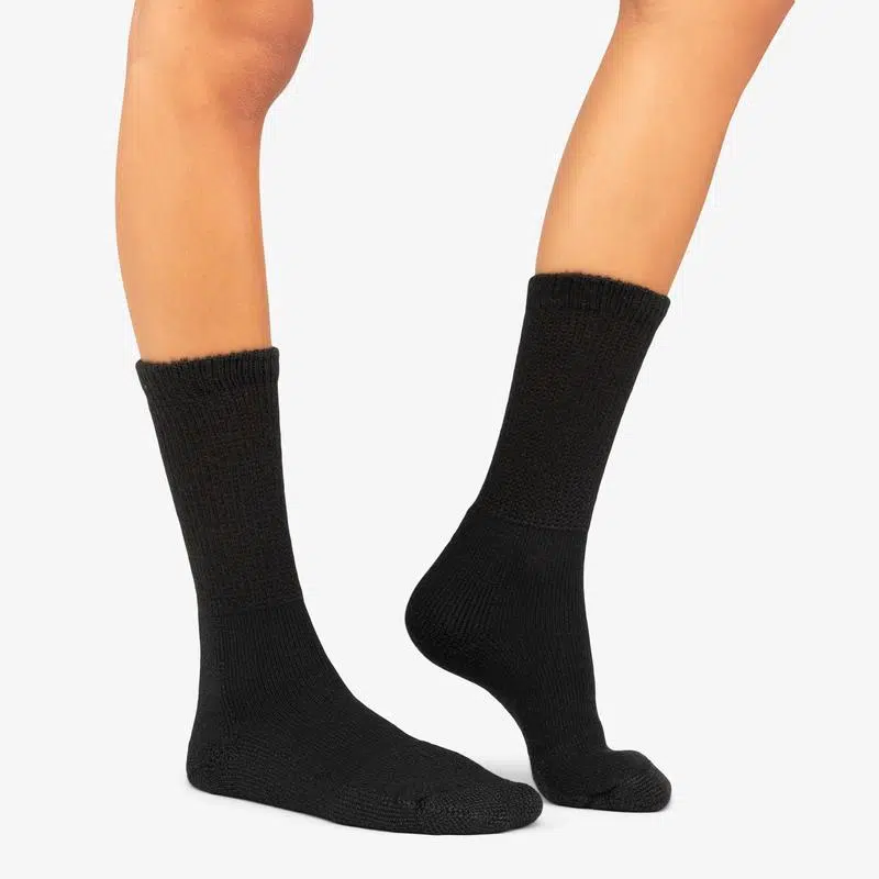 Thorlo ถุงเท้าเทนนิสแบบยาว Maximum Cushion Tennis Crew Socks | Black ( TX13552 ) - Image 6