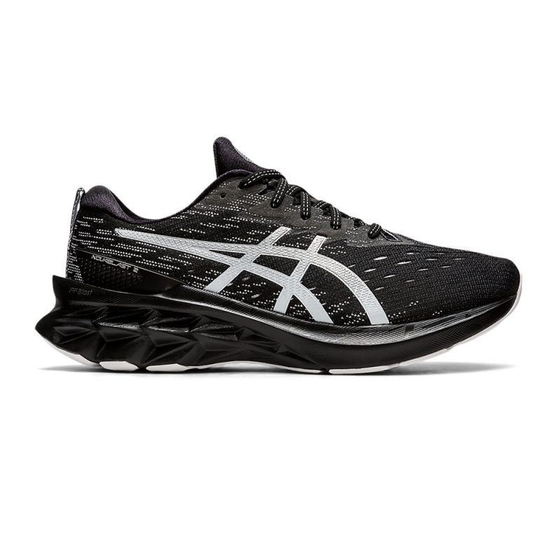 Asics รองเท้าวิ่งผู้ชาย Novablast 2 | Black/Pure Silver ( 1011B192-001 )