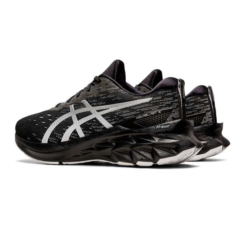 Asics รองเท้าวิ่งผู้ชาย Novablast 2 | Black/Pure Silver ( 1011B192-001 ) - Image 3
