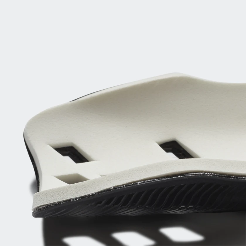 Adidas สนับแข้ง Tiro Club Shin Guards | Black/White ( GI6387 ) - Image 4