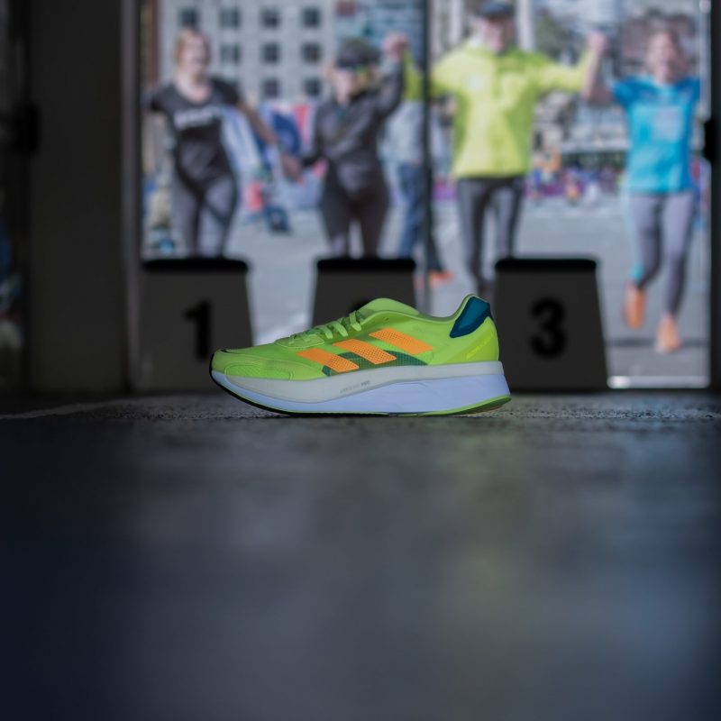 Adidas รองเท้าวิ่งผู้ชาย Adizero Boston 10 | Pulse Lime/Flash Orange/Real Teal ( GY0927 ) - Image 9