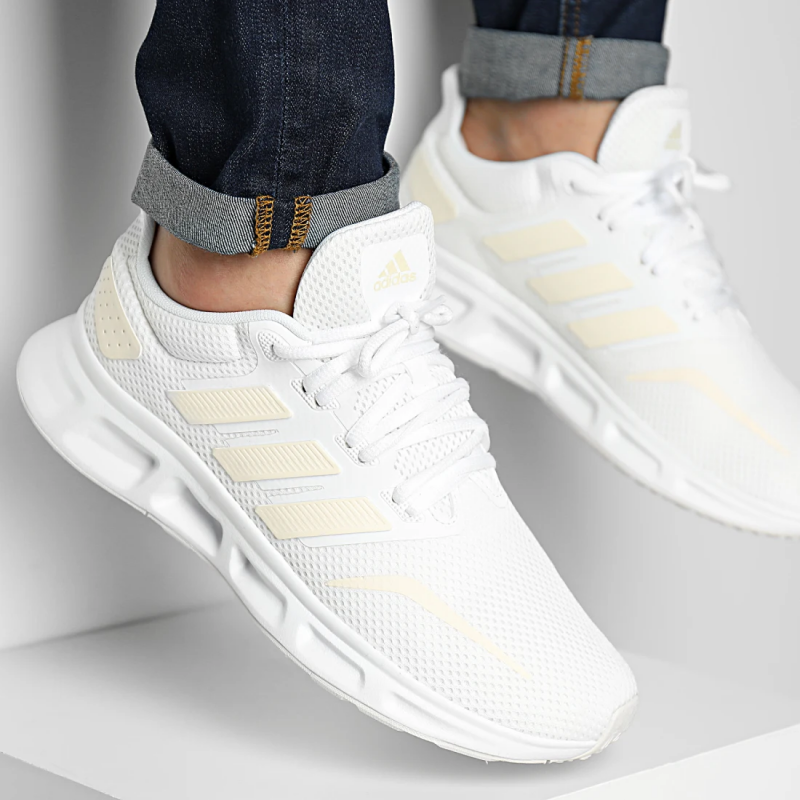 Adidas รองเท้าผ้าใบ Showtheway 2.0 | Cloud White/Chalk White/Chalk White ( GY6346 ) - Image 9