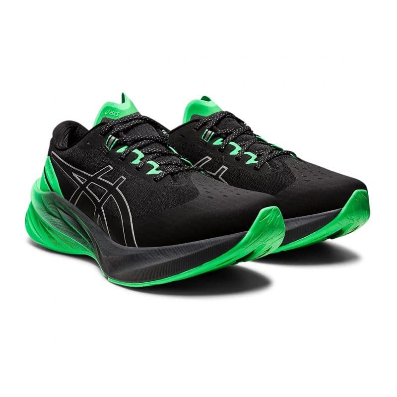 Asics รองเท้าวิ่งผู้ชาย Novablast 3 Lite-Show | Black/New Leaf ( 1011B534-001 ) - Image 2