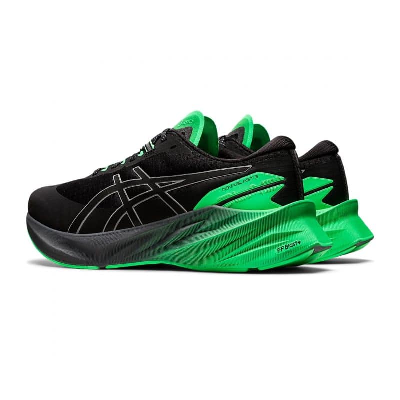 Asics รองเท้าวิ่งผู้ชาย Novablast 3 Lite-Show | Black/New Leaf ( 1011B534-001 ) - Image 3