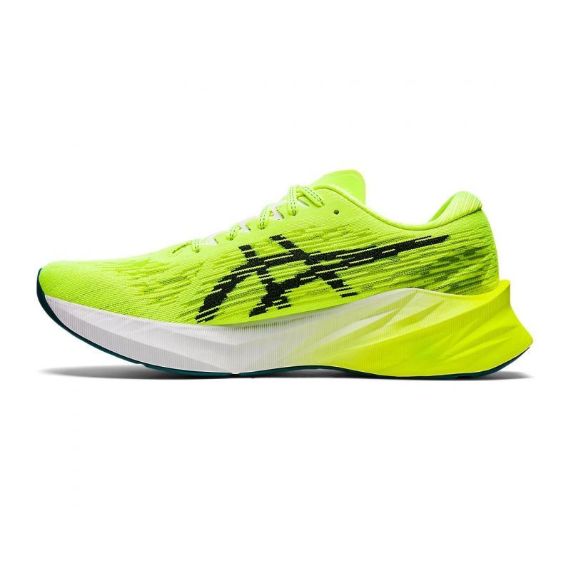 Asics รองเท้าวิ่งผู้ชาย Novablast 3 | Safety Yellow/Black ( 1011B458-750 ) - Image 4