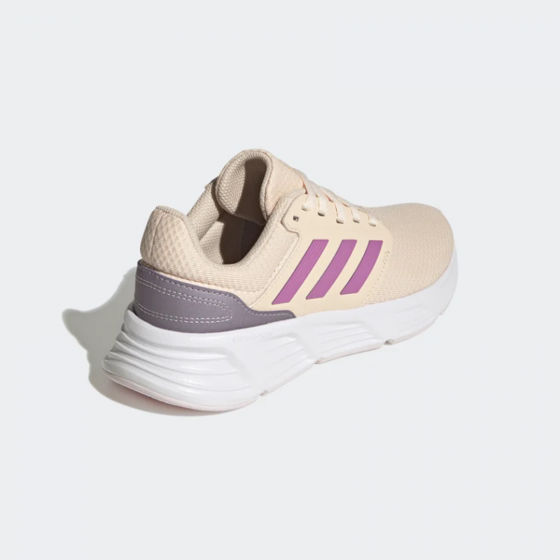 Adidas รองเท้าวิ่งผู้หญิง Galaxy 6 | Bliss Orange/Pulse Lilac/Matt Purple Met. ( GW4136 ) - Image 3