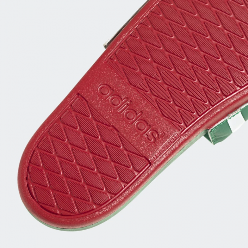 Adidas รองเท้าแตะ Adilette Comfort Slides | Vivid Green/Cloud White/Scarlet ( GX7221 ) - Image 7