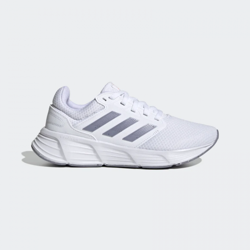 Adidas รองเท้าวิ่งผู้หญิง Galaxy 6 | Cloud White/Silver Violet/Core Black ( HP2403 )