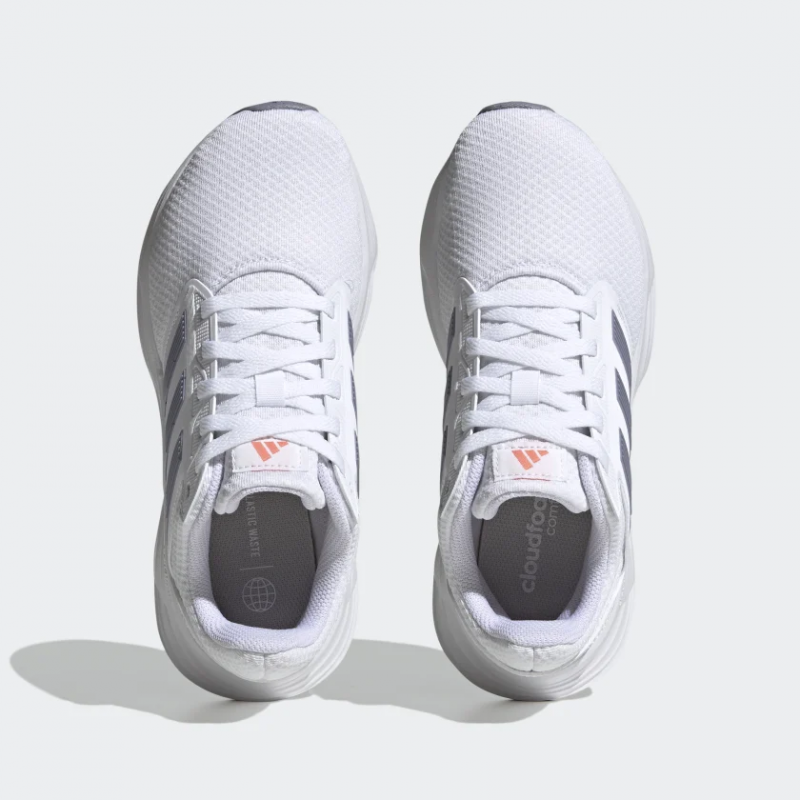 Adidas รองเท้าวิ่งผู้หญิง Galaxy 6 | Cloud White/Silver Violet/Core Black ( HP2403 ) - Image 5