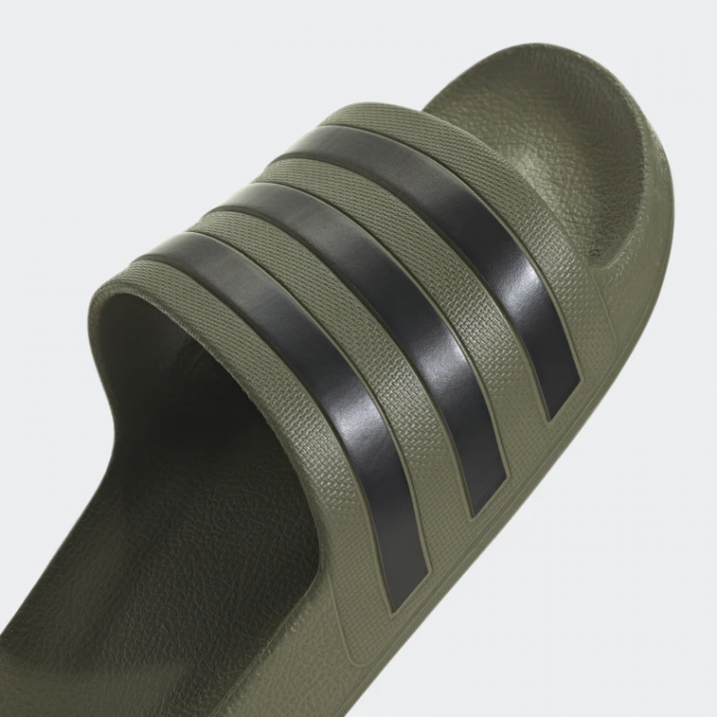 Adidas รองเท้าแตะ Adilette Aqua Slides | Olive Strata/Core Black/Olive Strata ( HP9392 ) - Image 7