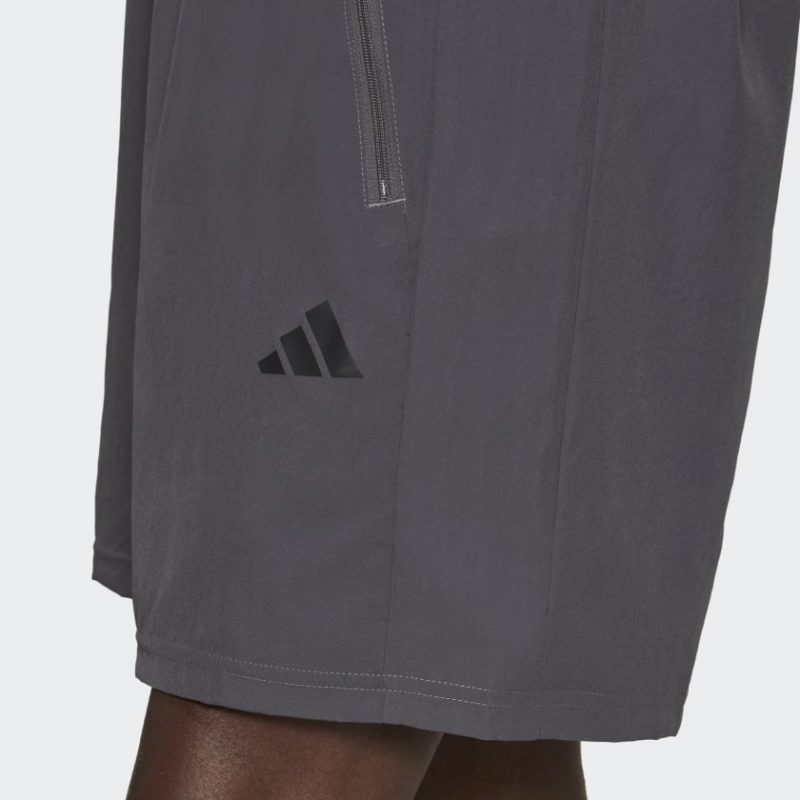 Adidas กางเกงกีฬาขาสั้นผู้ชาย Train Essentials Woven Training Shorts | Grey Five/Black ( IC6978 ) - Image 7