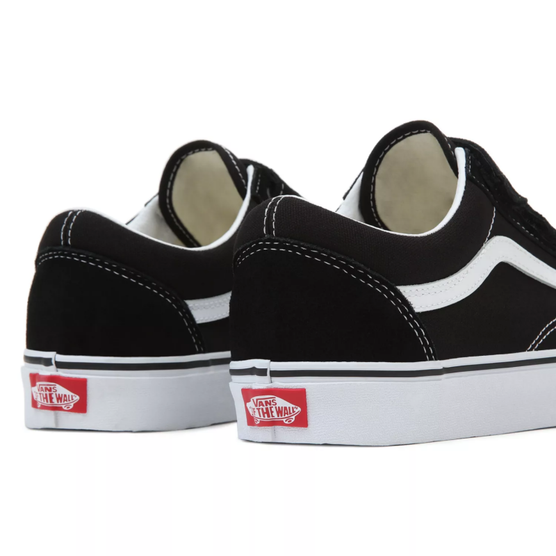 Vans รองเท้าผ้าใบ Old Skool V Suede Canvas | Black/True White ( VN0A3D29OIU ) - Image 5