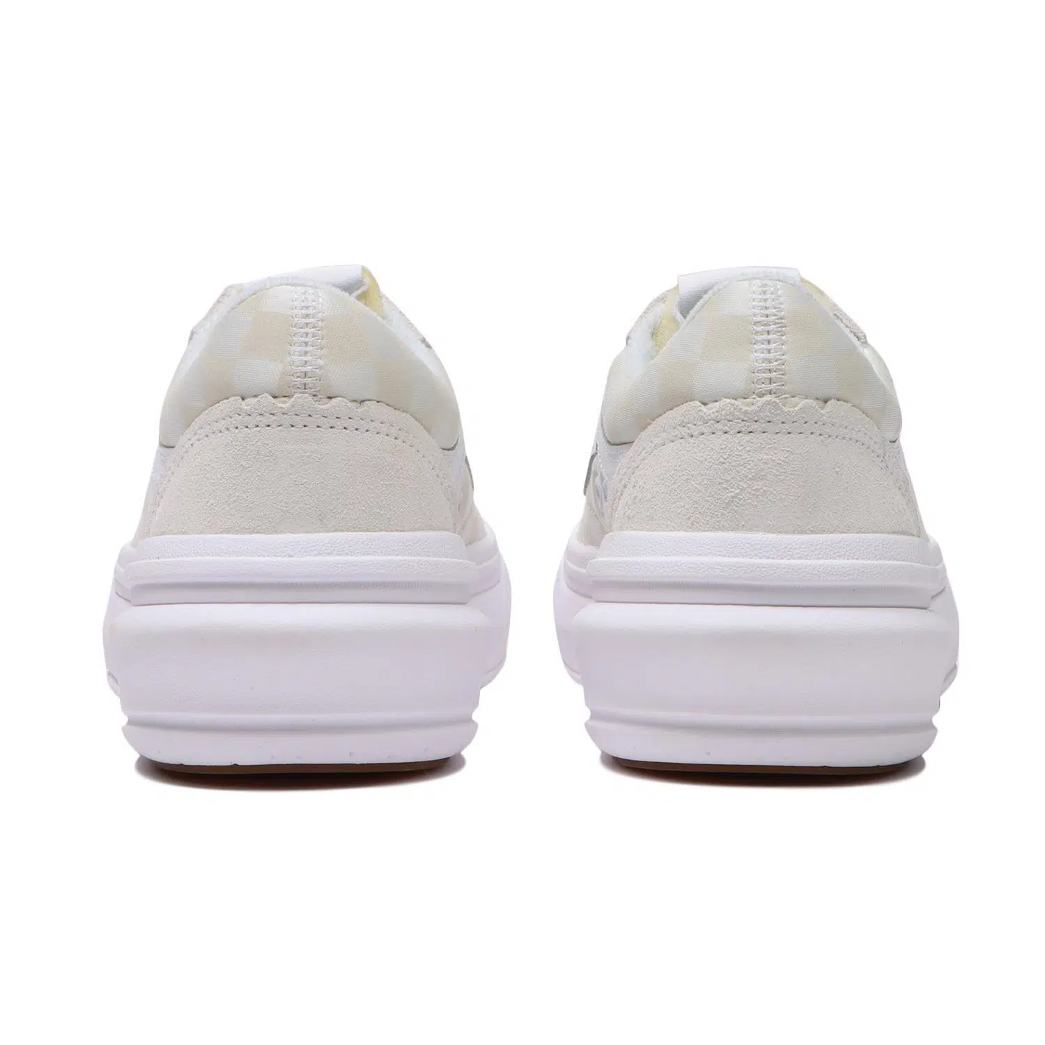 Vans รองเท้าผ้าใบ Old Skool Overt ComfyCush Checkerboard | White/Checkerboard ( VN0A7Q5ETDC ) - Image 38