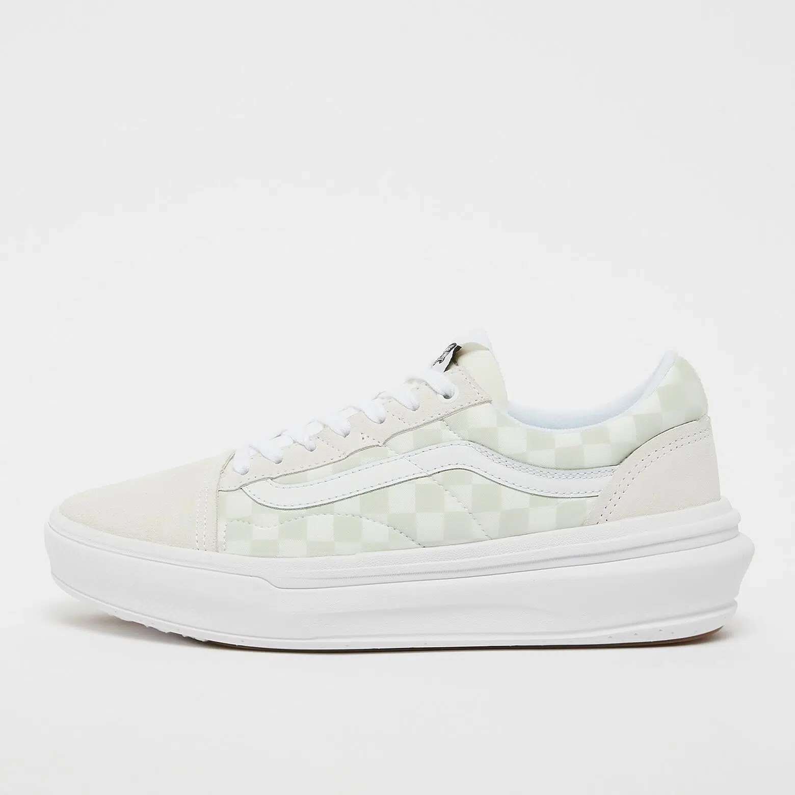 Vans รองเท้าผ้าใบ Old Skool Overt ComfyCush Checkerboard | White/Checkerboard ( VN0A7Q5ETDC ) - Image 54