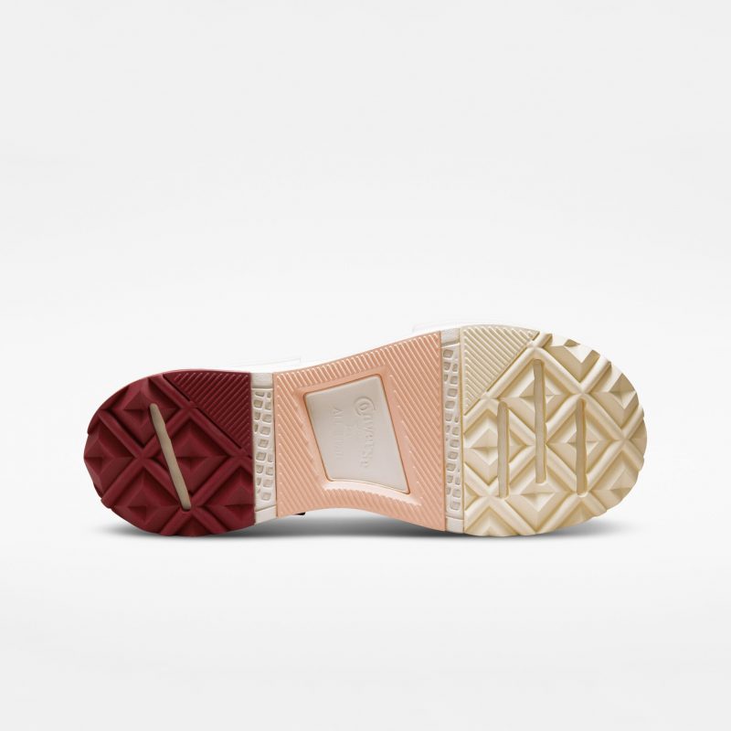 Converse รองเท้าผ้าใบผู้หญิง Run Star Legacy Valentines Day Hi | Black/Egret/Back Alley Brick ( A05137CS3BKXX ) - Image 2