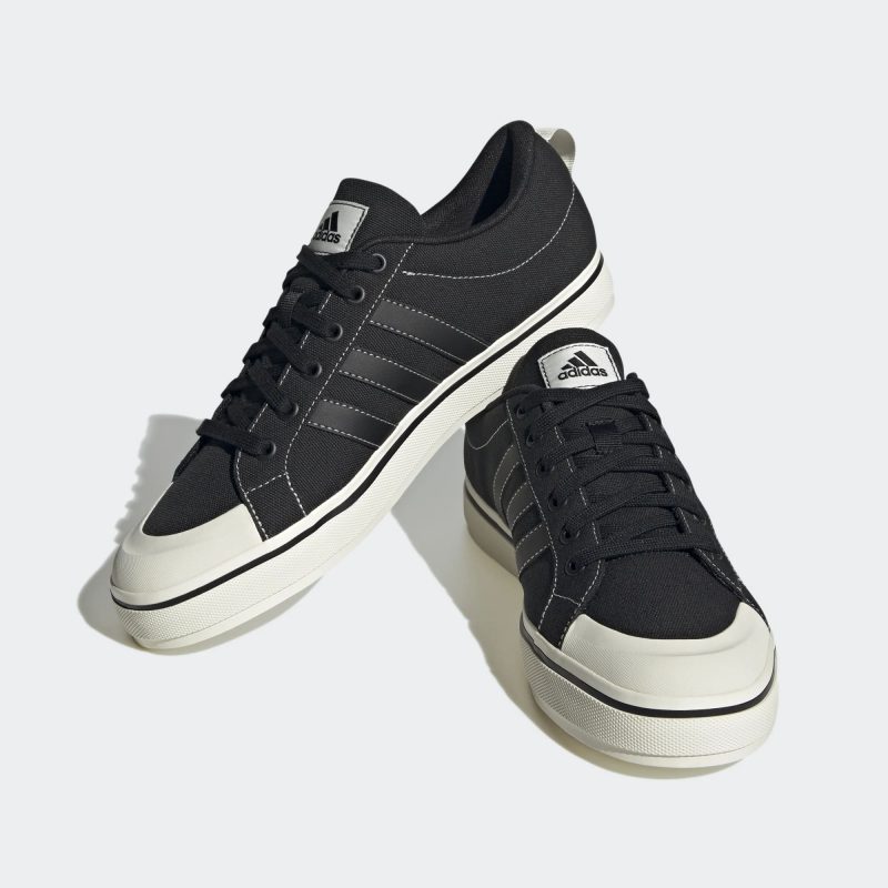 Adidas รองเท้าผ้าใบผู้ชาย Bravada 2.0 Lifestyle Skateboarding Canvas | Core Black/Core Black/Off White ( HP6020 ) - Image 2