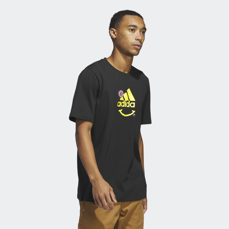 Adidas เสื้อยืดผู้ชาย Change Through Sports Graphic Tee | Black ( IC1674 ) - Image 4