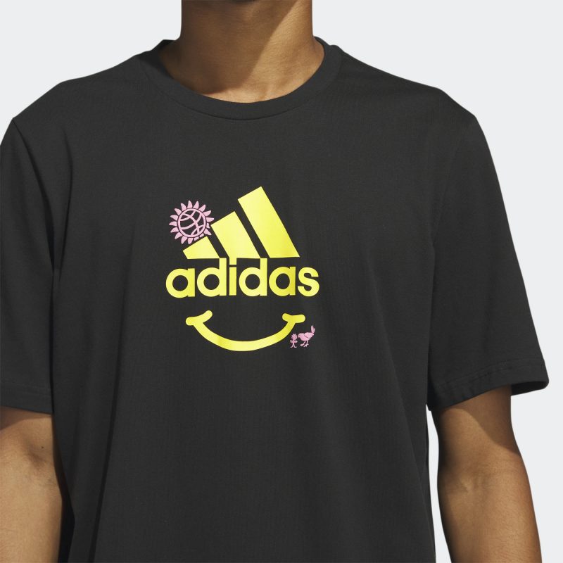 Adidas เสื้อยืดผู้ชาย Change Through Sports Graphic Tee | Black ( IC1674 ) - Image 5