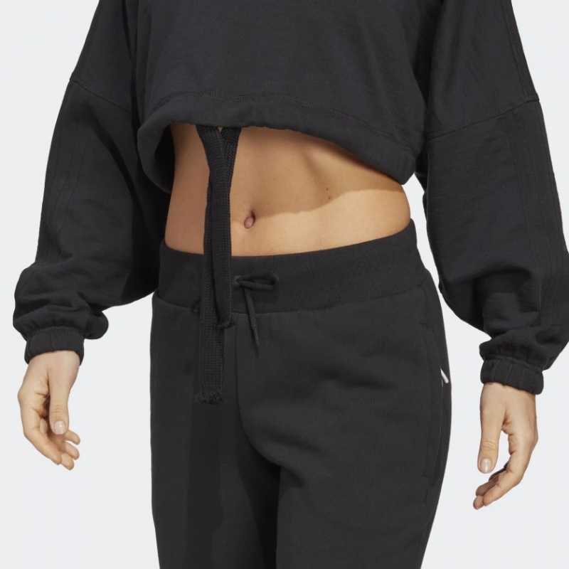 Adidas เสื้อครอปผู้หญิง Dance Crop Versatile Sweatshirt | Black/Black ( IC6624 ) - Image 10