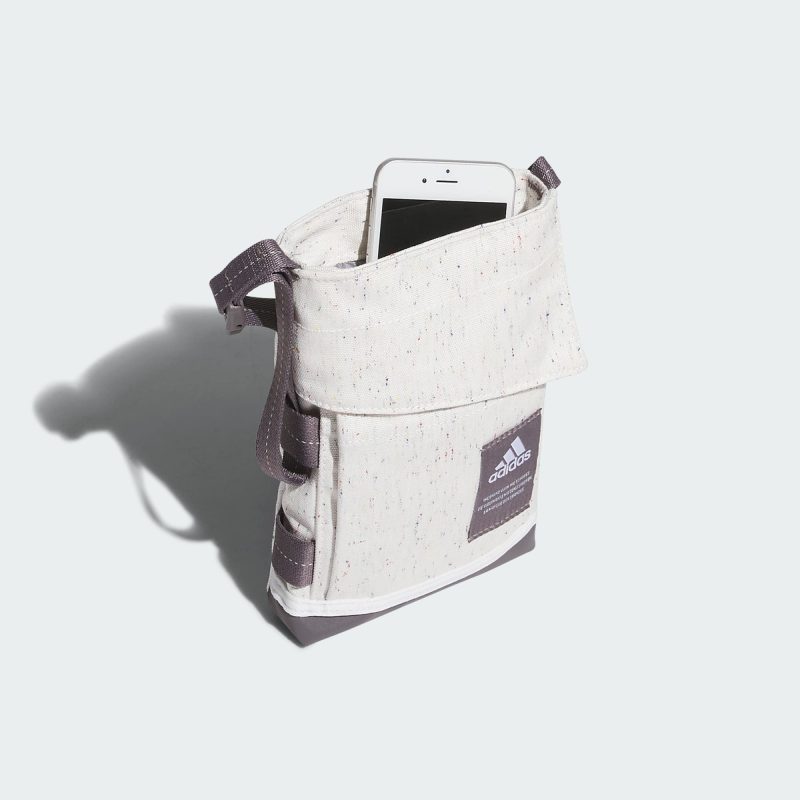 Adidas กระเป๋าสะพายข้าง Must Haves Seasonal Small Bag | Off White ( IK4782 ) - Image 4