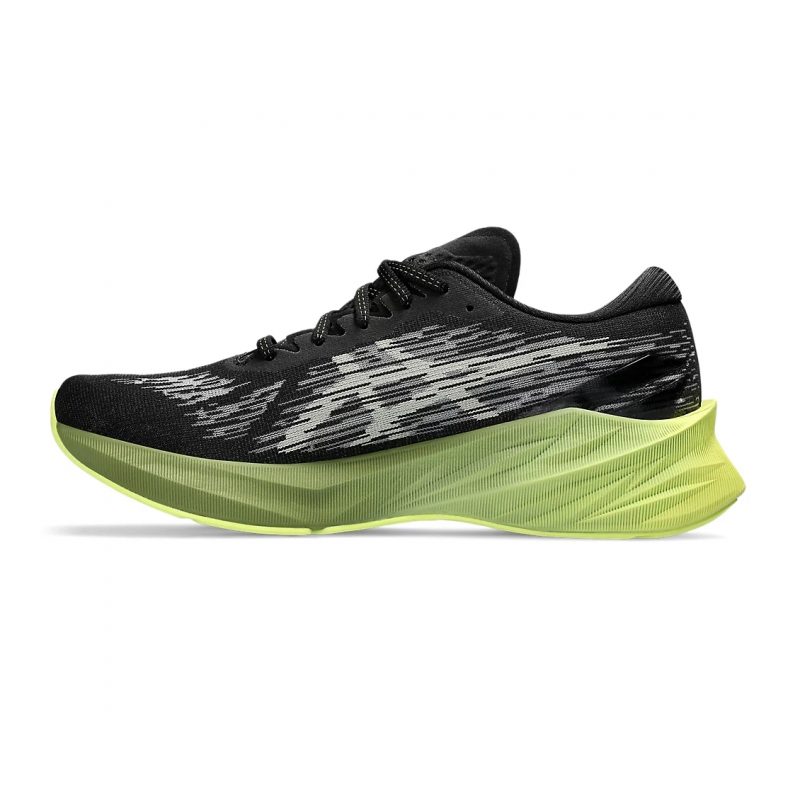 Asics รองเท้าวิ่งผู้ชาย Novablast 3 | Black/Dried Leaf Green ( 1011B458-005 ) - Image 4