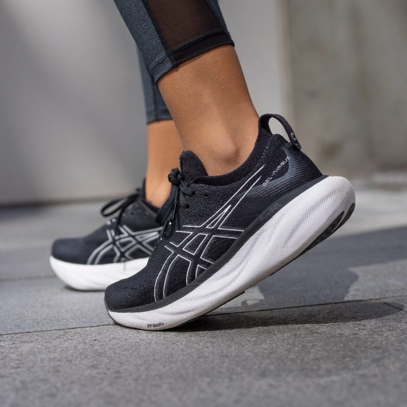 Asics รองเท้าวิ่งผู้ชาย Gel-Nimbus 25 (4E) Extra Wide | Black/Pure Silver ( 1011B618-001 ) - Image 9