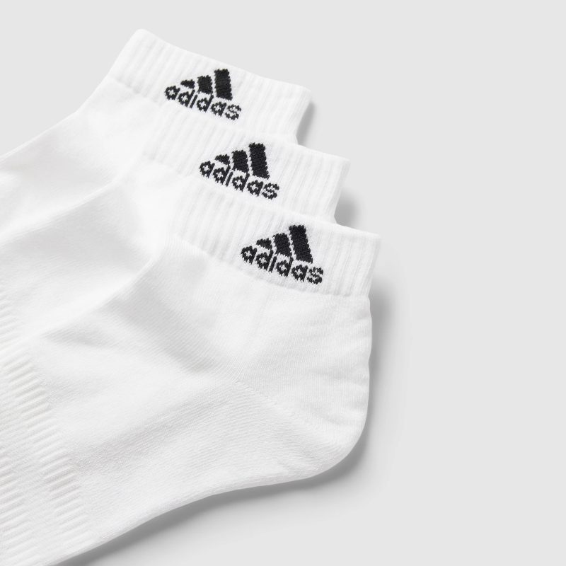 Adidas ถุงเท้า Cushioned Sportswear Ankle Socks 3 Pairs | White/Black ( HT3441 ) - Image 5